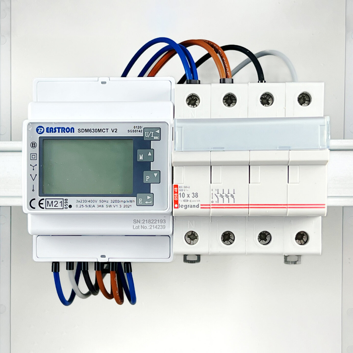 Aansluitset indirecte kWh meter - Zekeringhouder, zekeringen, aansluitkabels