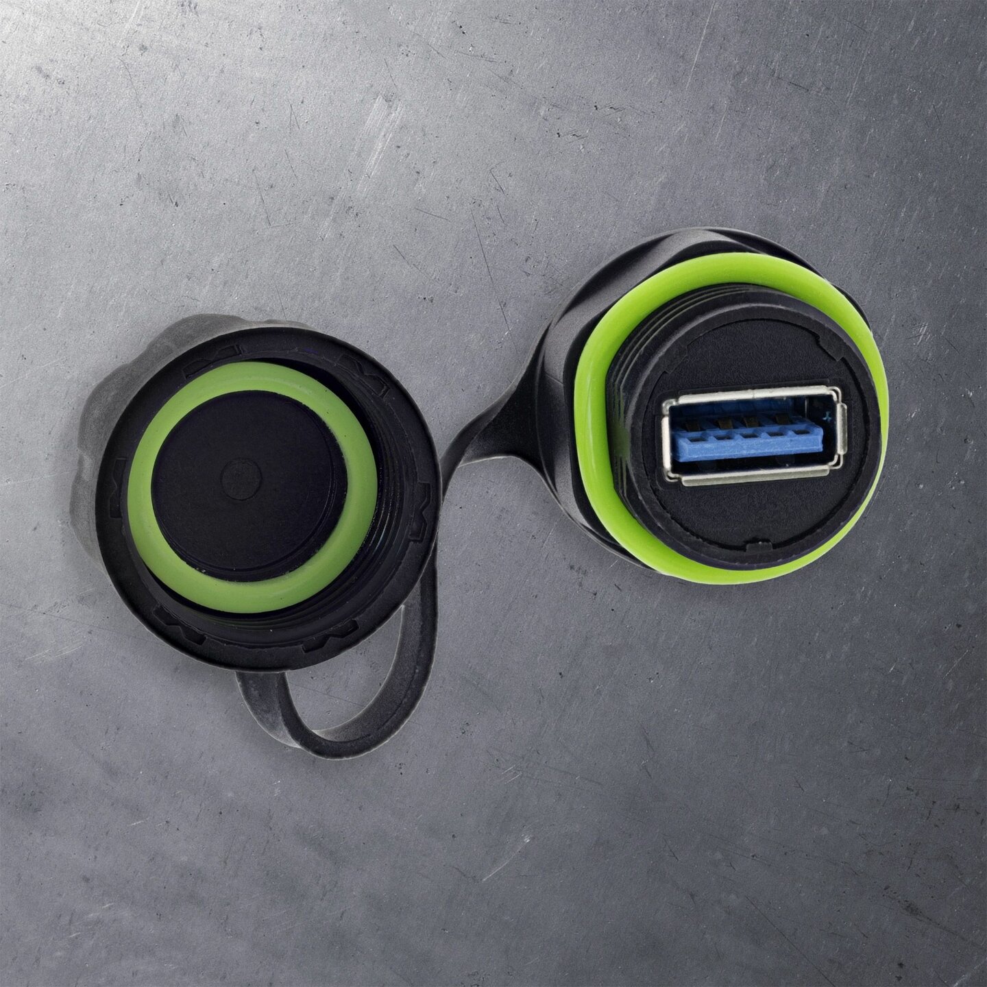 USB-A koppeling voor inbouw, kort model, IP68, afgeschermd, 2 x USB-A